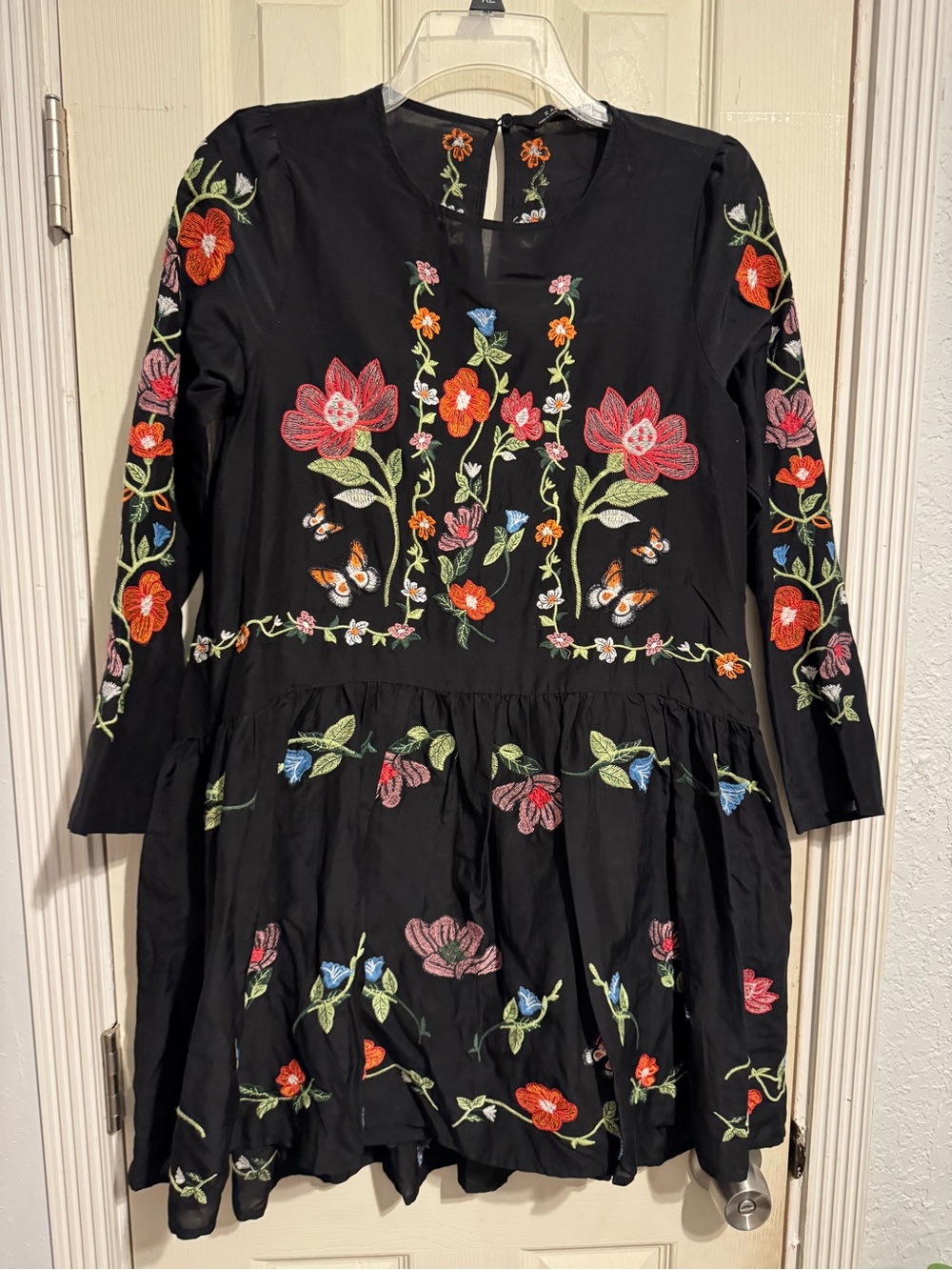 Zara Black Floral Embroidered Long-Sleeve Dress size XS